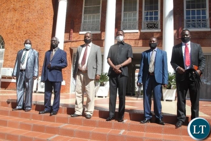 PRESIDENT Edgar Lungu poses for a photograph with Chiefs from Southern Province after a courtesy call at State House PRESIDENT Edgar Lungu poses for a photograph with Chiefs from Southern Province after a courtesy call at State House