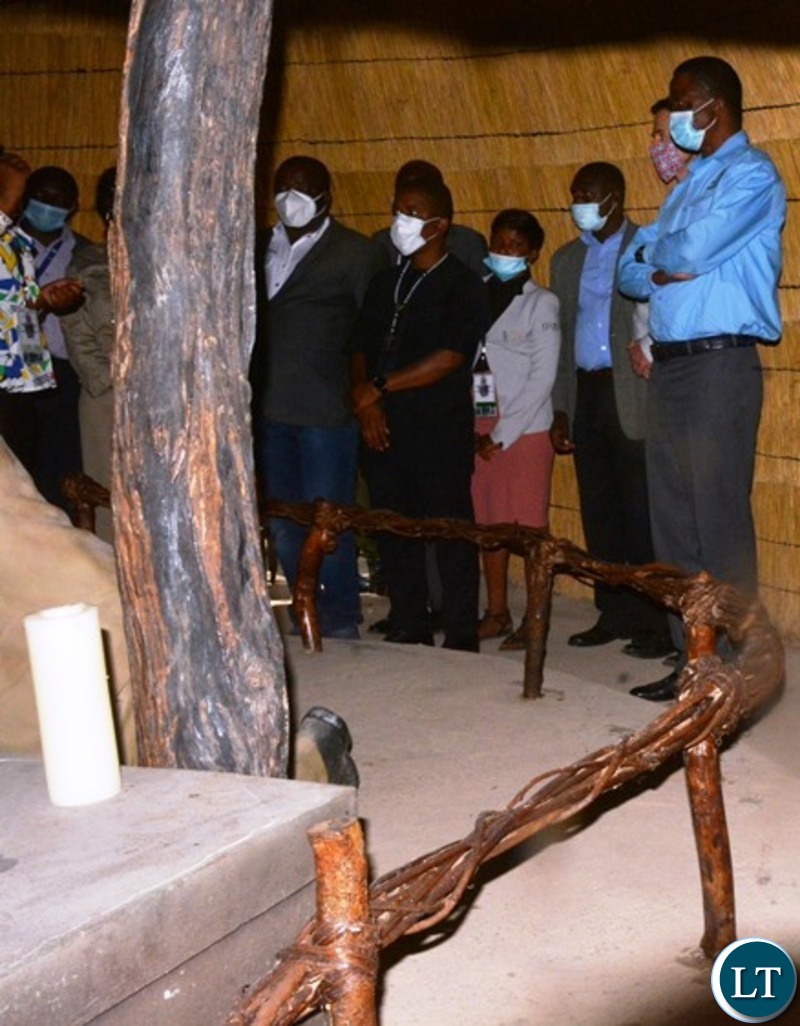  President Edgar Lungu read on the cenotoph when he visited the David livingstone memorial site in chitambo district