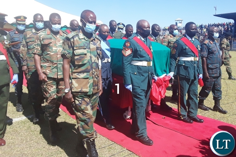 Pall-bearers carry the remains of late first President of Zambia Dr Kenneth Kaunda on arrival at Godfrey Chitalu Stadium in kabwe. Picture by SUNDAY BWALYA /ZANIS