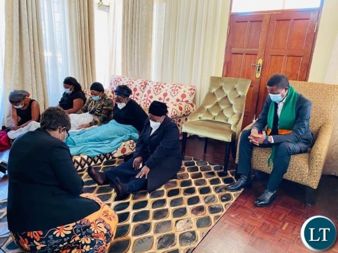 President Lungu with First lady at the Funeral House of the Late President Kenneth Kaunda