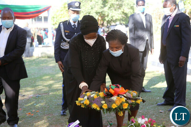 -Vice-President ,Inonge Wina lays a wreath at a grave of the late Chief Justice,Ireene Mambilima at Anglican Cathedral of the holy cross in Lusaka.