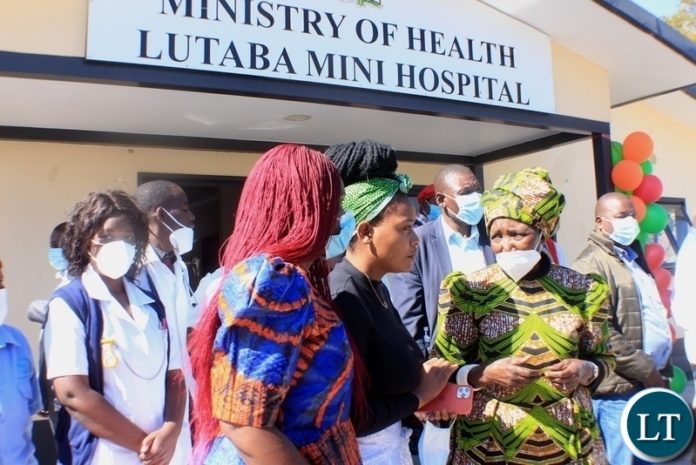 Vice President Inonge Wina (r) touring the hospital during the commissioning of Lutaba Mini Hospital in Mwandi District, Western Province