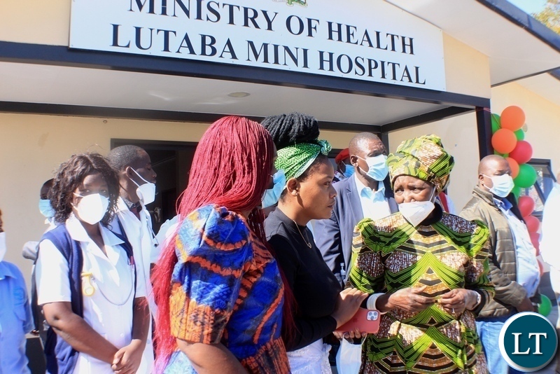 Vice President Inonge Wina (r) touring the hospital during the commissioning of Lutaba Mini Hospital in Mwandi District, Western Province