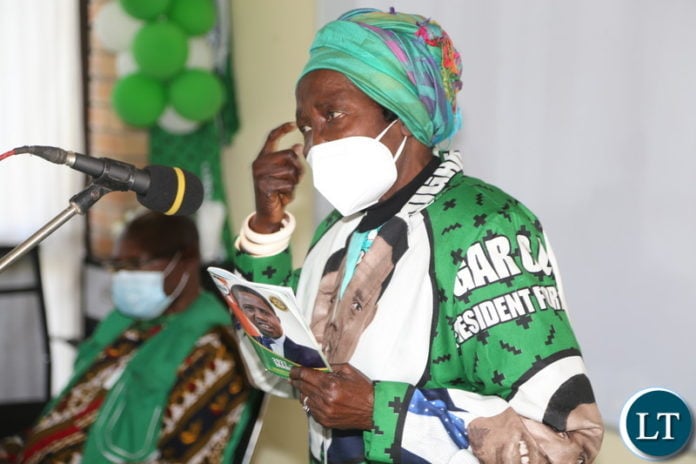 Vice President Inonge Wina lectures the PF aspiring parliamentary and council candidates in Kabwe on PF manifesto in kabwe