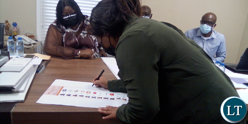 UPND Representative Linda Nkonde appending signature on presidentila ballot paper