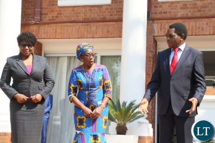 President Hakainde Hichilema confers with NGOCC Executive Director Engwase Mwale (l) Board Chairperson Mary Mulenga (c), when they called on the President at State House. Thursday, September 16, 2021. Picture by ROYD SIBAJENE ZANIS President Hakainde Hichilema confers with NGOCC Executive Director Engwase Mwale (l) Board Chairperson Mary Mulenga (c), when they called on the President at State House. Thursday, September 16, 2021. Picture by ROYD SIBAJENE ZANIS