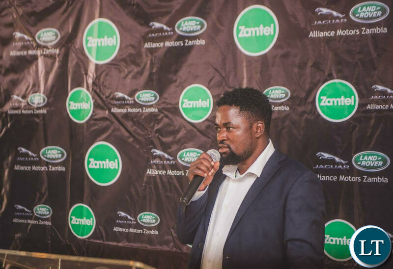 Kelvin Bandela, winner of the Win a Range Rover promotion delivering his Thank You speech