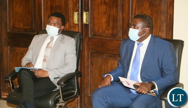 Special Assistant to the President for Press and Public Relations Anthony Bwalya and Special Assistant to the President on COVID-19 Dr. Roma Chilengi during the press briefing at State House