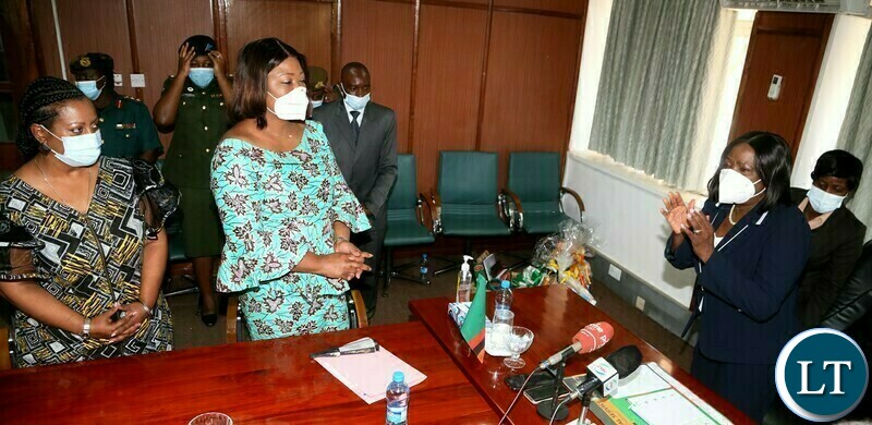 Vice President Mutale Nalumango greet the Wife of Zambia Army Commander Stella Alibuzwi and wife of Zambia Airforce Commandant Sharmaine Barry during the courtesy call of the Service Chiefs spouses at her office 
