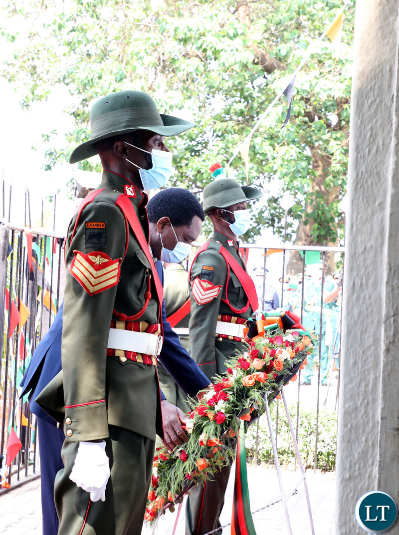 President Hakainde Hichilema laying his wreath at Freedom Statue to Mark Zambia's 57 th Independence Day Celebrations on Sunday, October 24,2021-Picture by THOMAS NSAMA/ZANIS