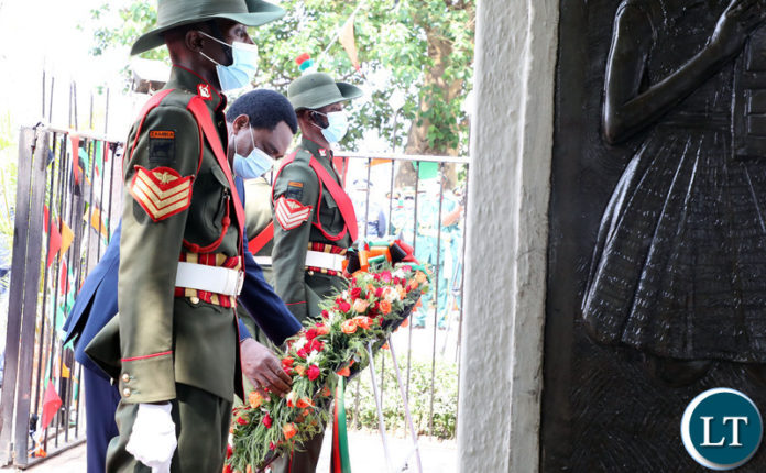 President Hakainde Hichilema laying his wreath at Freedom Statue to Mark Zambia's 57 th Independence Day Celebrations on Sunday, October 24,2021-Picture by THOMAS NSAMA/ZANIS