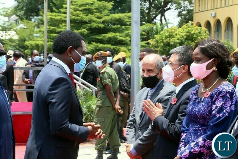 President Hakainde Hichilema interacts with Diplomats accredited to Zambia during the remembrance day of the first World War at the Cenotaph in Lusaka yesterday. Sunday, November 14, 2021. Picture by ROYD SIBAJENE/ZANIS