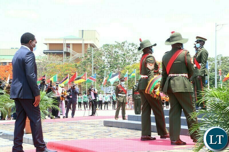 President Hakainde Hichilema laying wreaths at the cenotaph during the remembrance day of the first World War at the Cenotaph in Lusaka yesterday. Sunday, November 14, 2021. Picture by ROYD SIBAJENE/ZANIS 