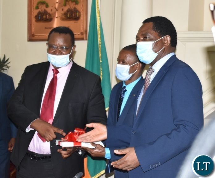 PRESIDENT Hakainde Hichilema with President of Zambia Congress of Trade Union,Chishimba Nkole when the delegation of union leaders met him at State house PRESIDENT Hakainde Hichilema with President of Zambia Congress of Trade Union,Chishimba Nkole when the delegation of union leaders met him at State house