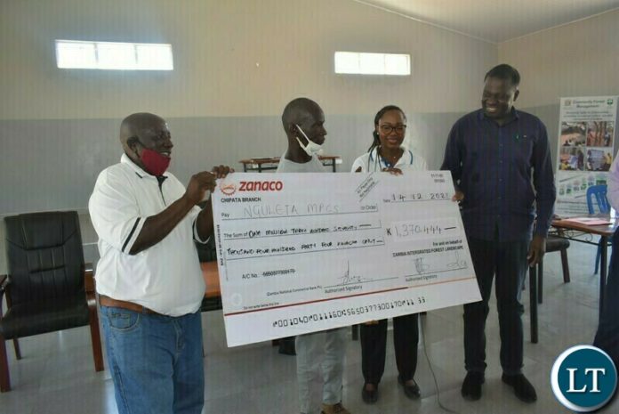 PS Msimuko hands over GRZ grant to Nguleta