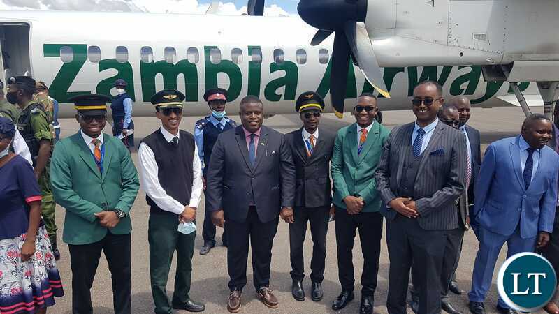 Minister of Transport Tayali with Zambia Airways Crew