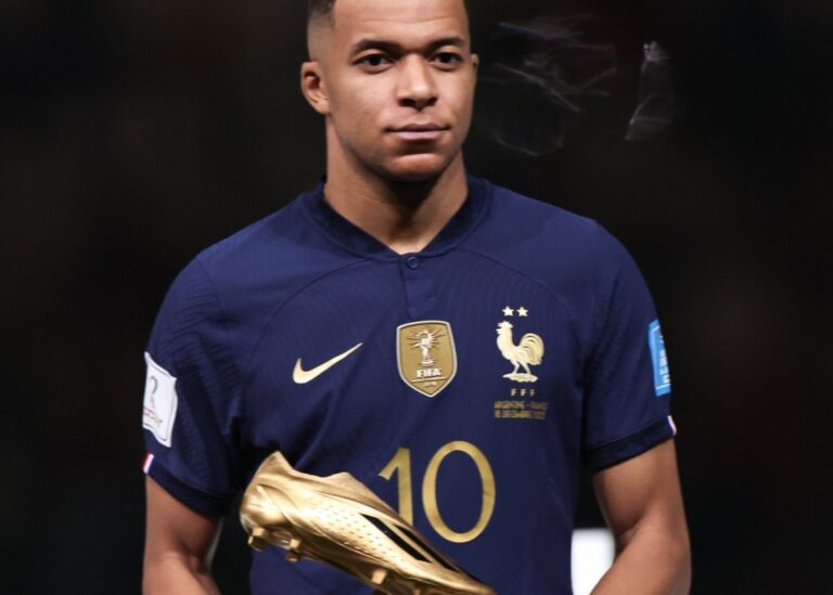 Kylian Mbappe and Les Bleus call for end to violence in France
