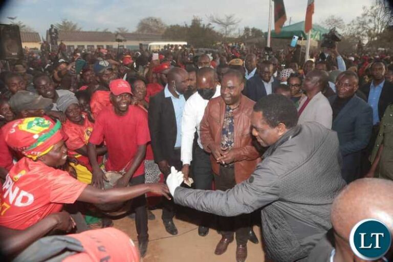 President Hichilema Tours Chipata Level 1 Hospital, Addresses Community Concerns