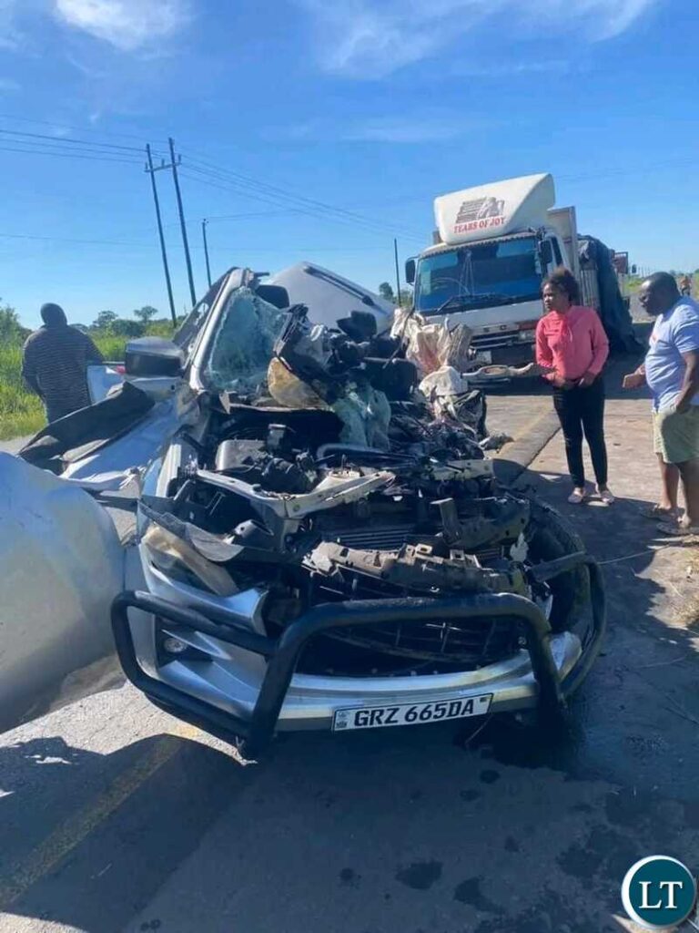 Tragic Three-Vehicle Collision Claims Lives on Great North Road