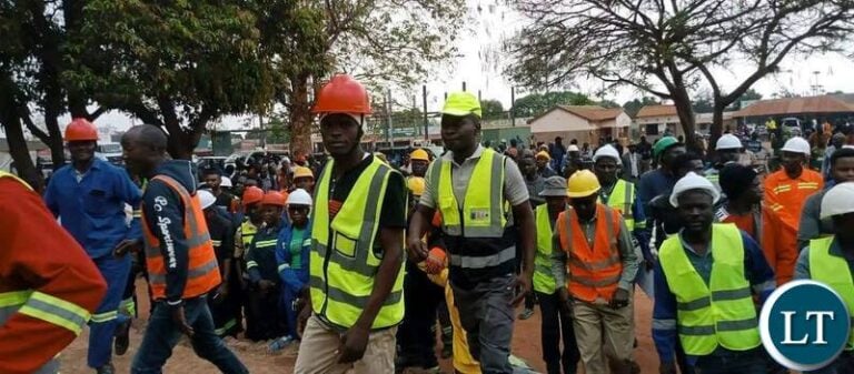 Government issues licenses to over 100 artisanal miners