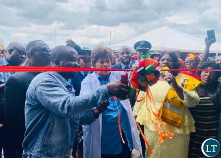 Mulyata hands over 1.6 million market shelter