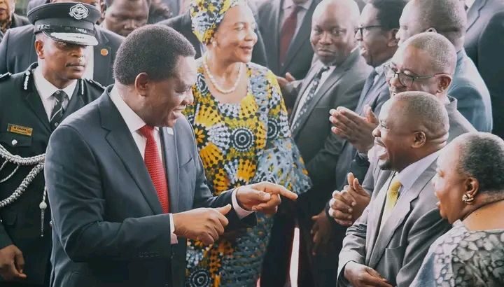 Hichilema signs Constitution Amendment No. 7 into law and tells Zambians to end the quarrel