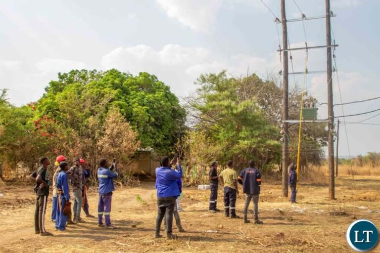 REA commissions 17 projects in Central Province