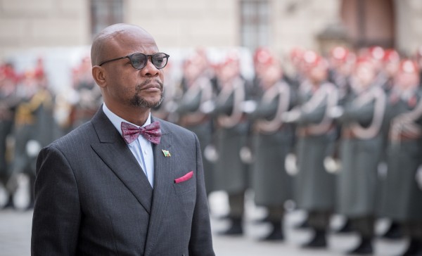 Thabo Kawana Upstages His Boss while he Stews in Silence