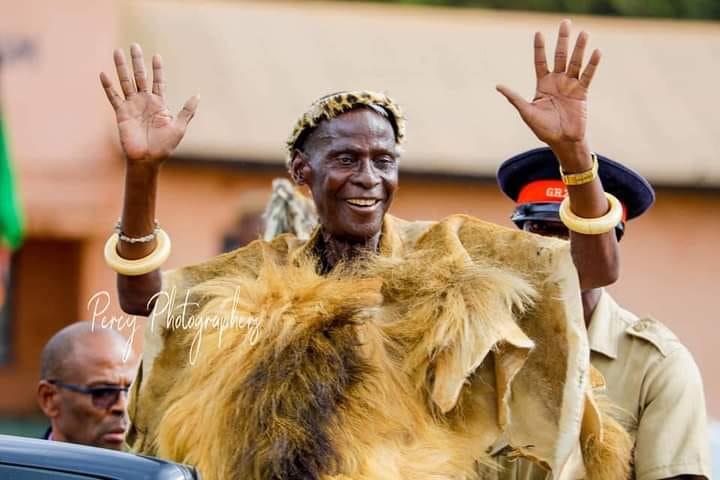 Crowds Jostle for Glimpse of Paramount Chief Mpezeni IV Ahead of Nc’wala